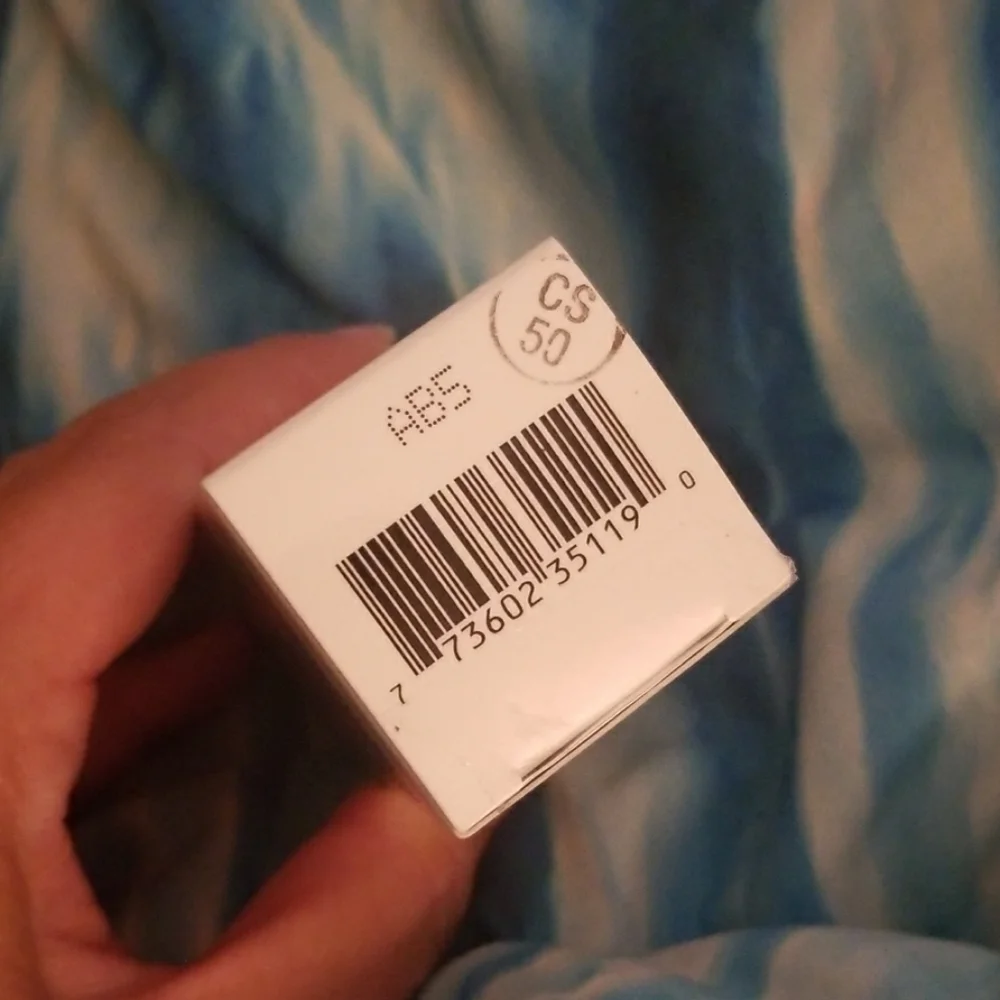 MAC // lightful c marine-bright essence / serum